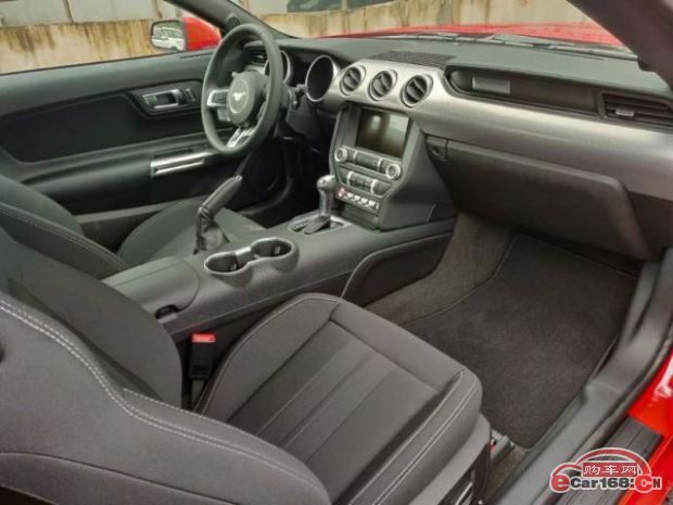 Mustang野马 内饰图