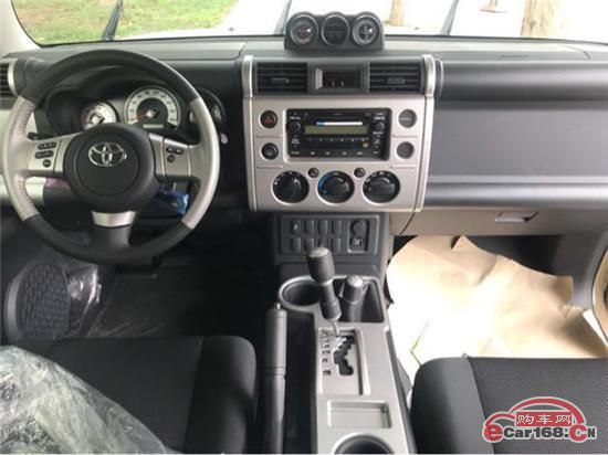 FJ酷路泽 内饰图