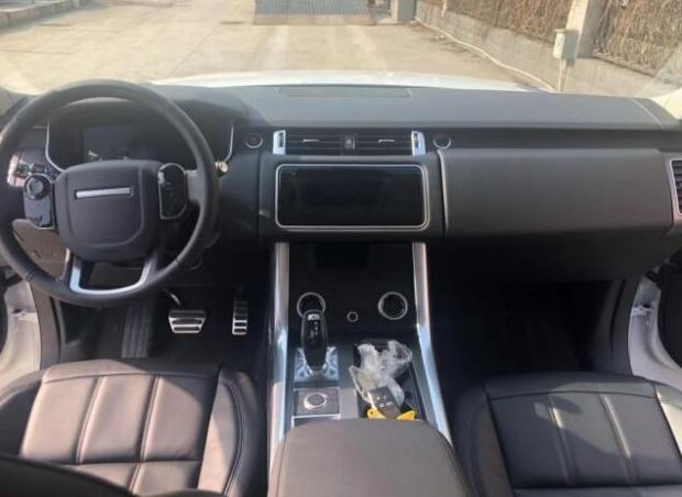 揽胜运动版 内饰图 揽胜运动版 内饰图