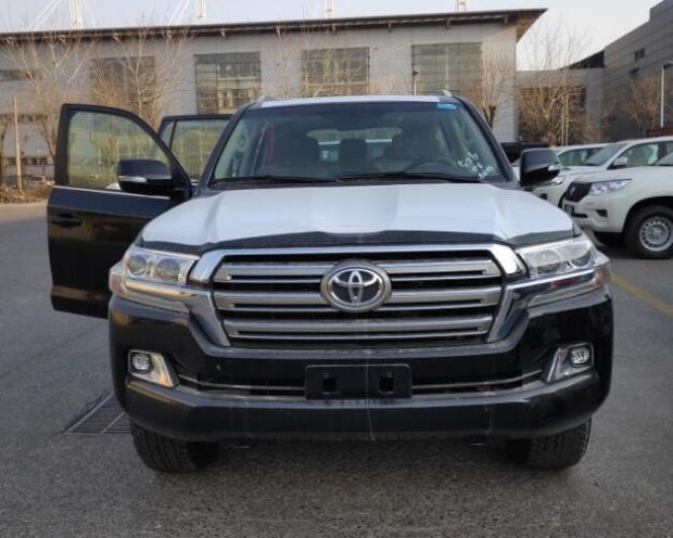 兰德酷路泽(平行进口) 外观图 兰德酷路泽(平行进口) 外观图