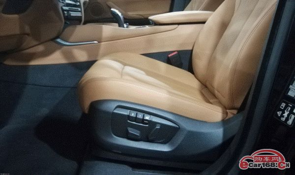 宝马X6 内饰图