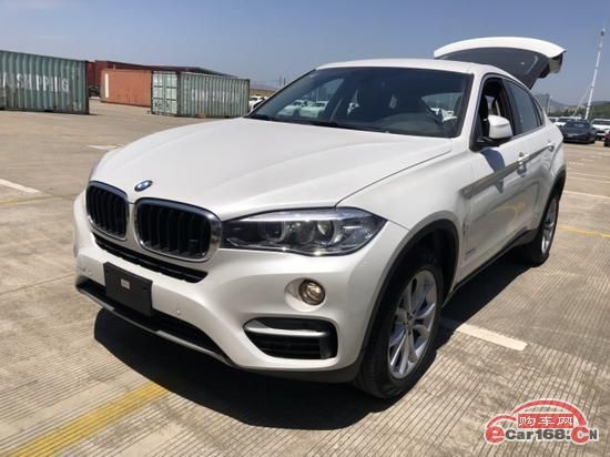 宝马X6 外观图