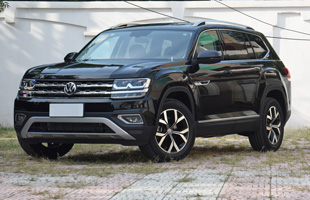 ;�� 2020�� 330TSI ���� ���ʰ� ��V