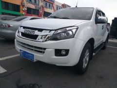 2015款五十铃D-MAX 2.5T手动四驱豪华款 2015款五十铃D-MAX 2.5T手动四驱豪华款