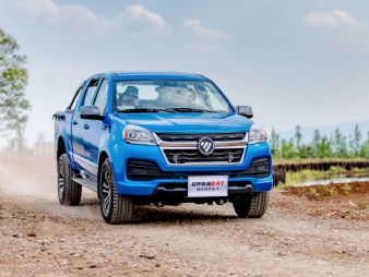 福田征服者采埃孚8AT柴油皮卡用户好评不断