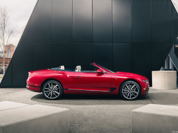 宾利 欧陆 2024款 GT V8 Convertible Edition 8 北美版