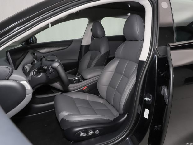 智己汽车 智己L6 2024款 双电机