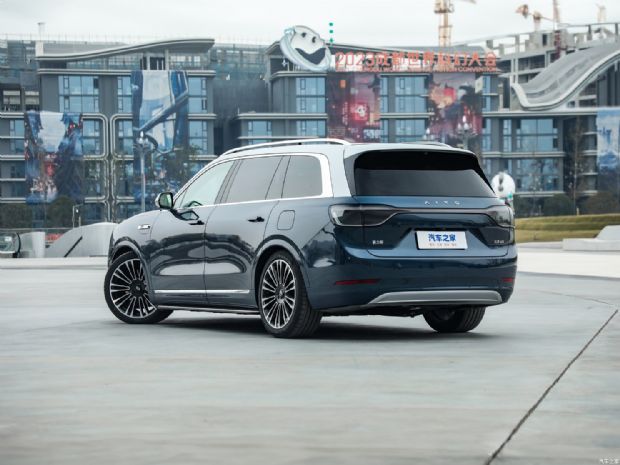 AITO 问界 问界M9 2024款 增程 Ultra版 42kWh