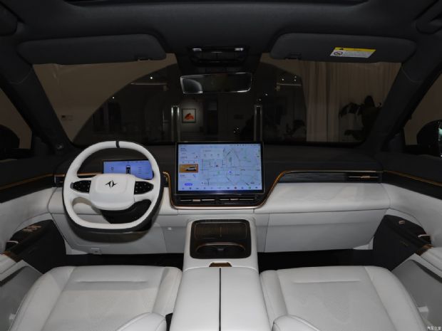 东风乘用车 eπ008 2024款 增程 基本型