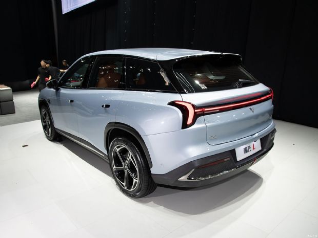 合众汽车 哪吒L 2024款 510 纯电版