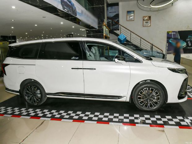 东风风行 星海V9 2024款 1.5TD 200km 中国结系列 尊享型