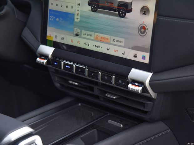 深蓝汽车 深蓝G318 2024款 四驱空悬版