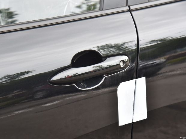 一汽丰田 卡罗拉锐放 2024款 2.0L 先锋版