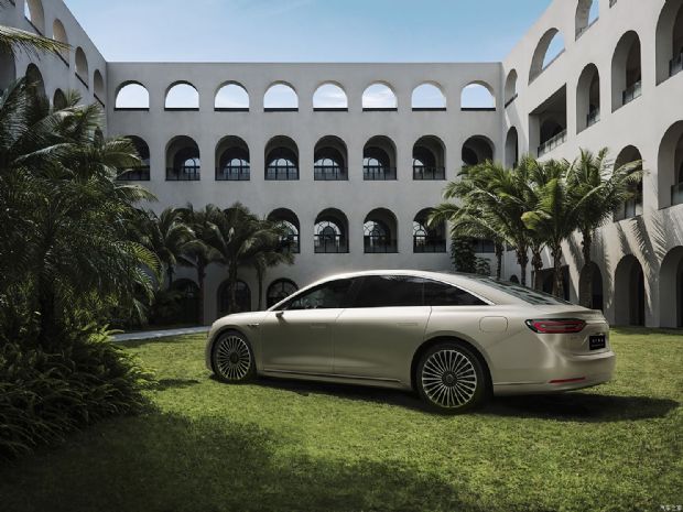 北汽新能源 享界S9 2024款 高配版