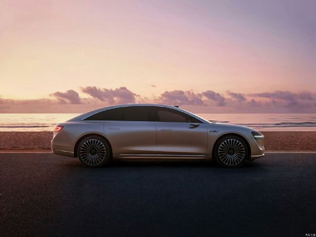 北汽新能源 享界S9 2024款 高配版