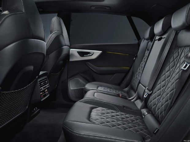 µ() µQ8 2024 55 TFSI 