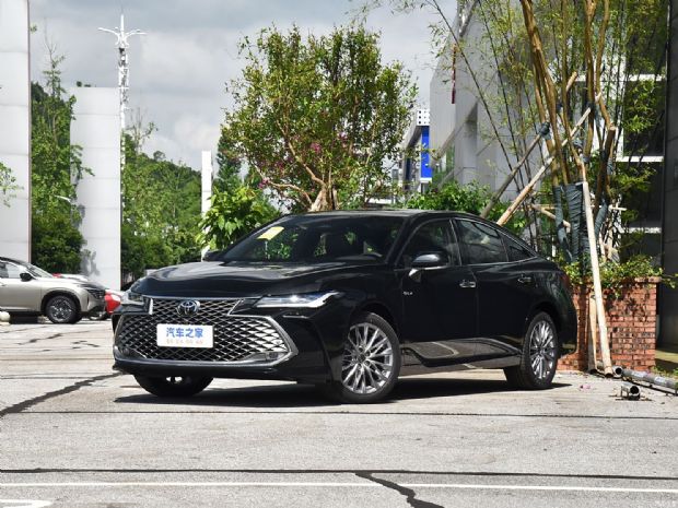 一汽丰田 亚洲龙 2024款 双擎 2.5L XLE尊贵版