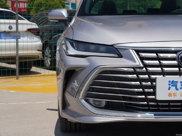 一汽丰田 亚洲龙 2024款 双擎 2.0L Limited旗舰版