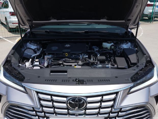 一汽丰田 亚洲龙 2024款 双擎 2.0L Limited旗舰版