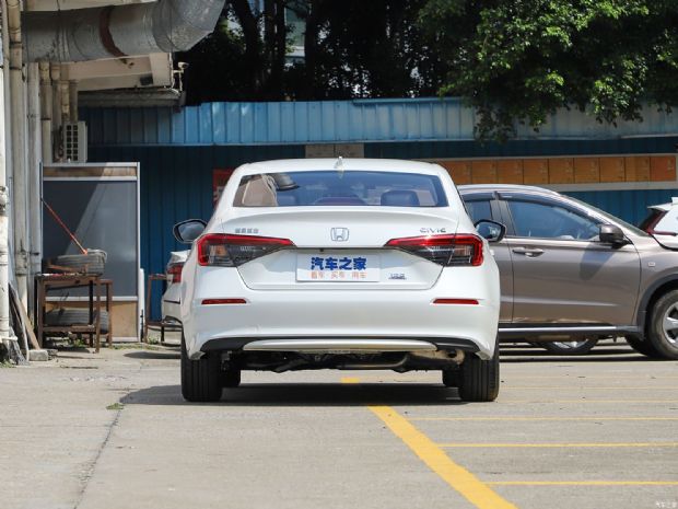 东风本田 思域 2022款 180TURBO CVT尚擎版