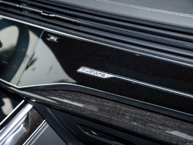 奥迪(进口) 奥迪Q8 2024款 55 TFSI