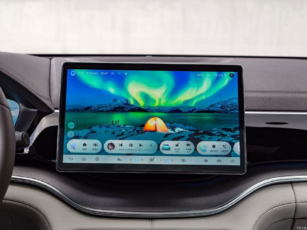 比亚迪 宋PLUS新能源 2025款 DM-i 112KM 尊荣型