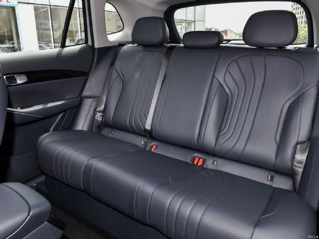 吉利汽车 银河E5 2024款 530km 远航版