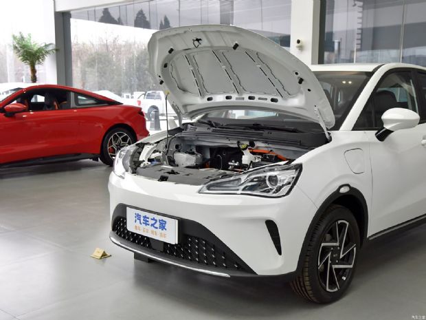 合众汽车 哪吒AYA 2023款 改款 401 Lite