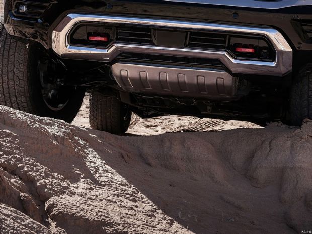 通用汽车 YUKON育空 2025款 6.2L V8 AT4