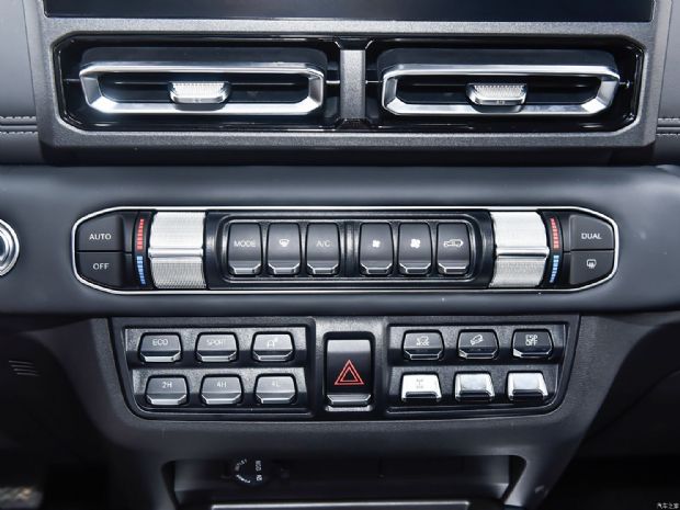 һԽҰ 212 2024 2.0T 