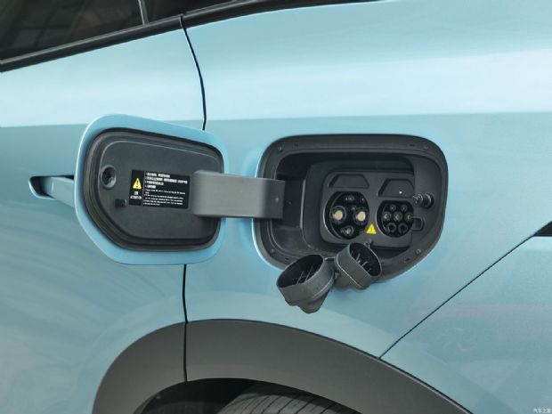 深蓝汽车 深蓝S07 2024款 520Max 乾崑智驾ADS SE纯电版