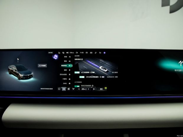 极越 极越07 2024款 双电机 三元锂