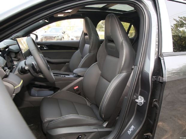  03 2025 2.0TD DCTھPro