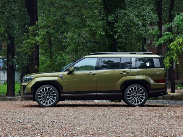 北京现代 胜达 2024款 2.0T 鉴赏家Ultra