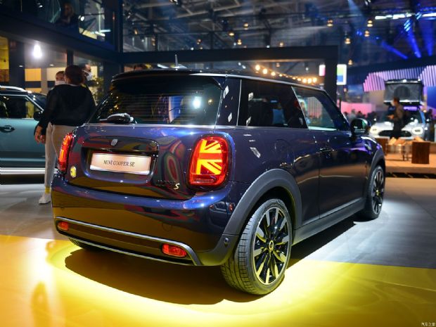 MINI MINI新能源(进口) 2022款 COOPER SE 欧洲版