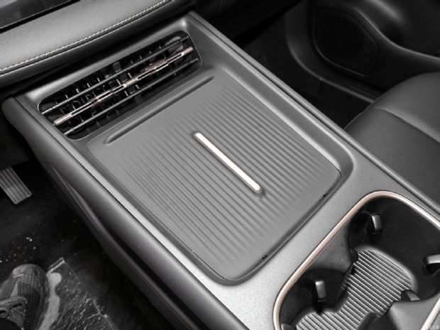 上汽通用五菱 宝骏云海 2024款 600km 纯电版