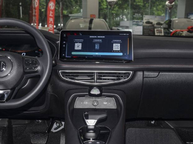 上汽集团 MG5 2024款 300TGI DCT高配版