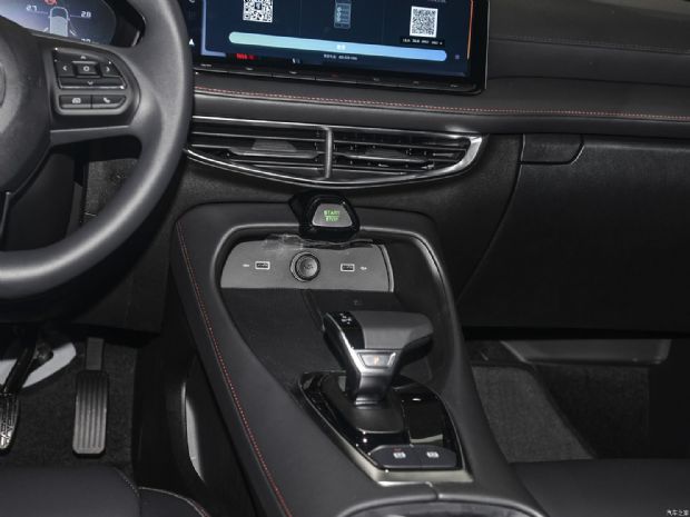 上汽集团 MG5 2024款 300TGI DCT高配版