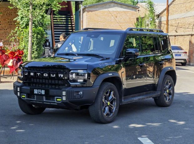 兼顾城市通勤与户外探索,哈弗二代大狗、捷途旅行者、星越L谁才是真王者?