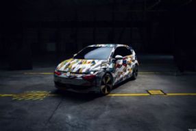 20.69����/�������У�����ID.POLO��Ϣ�ع�