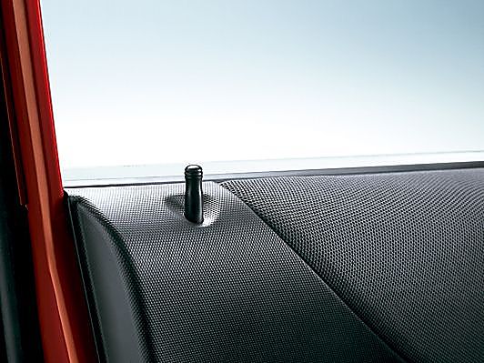 图为新飞度内饰及细节