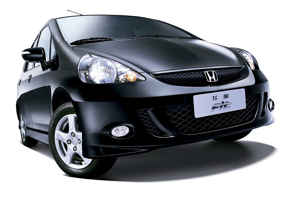 图为新飞度外观及细节