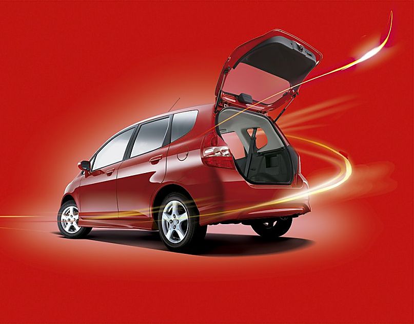 图为新飞度外观及细节