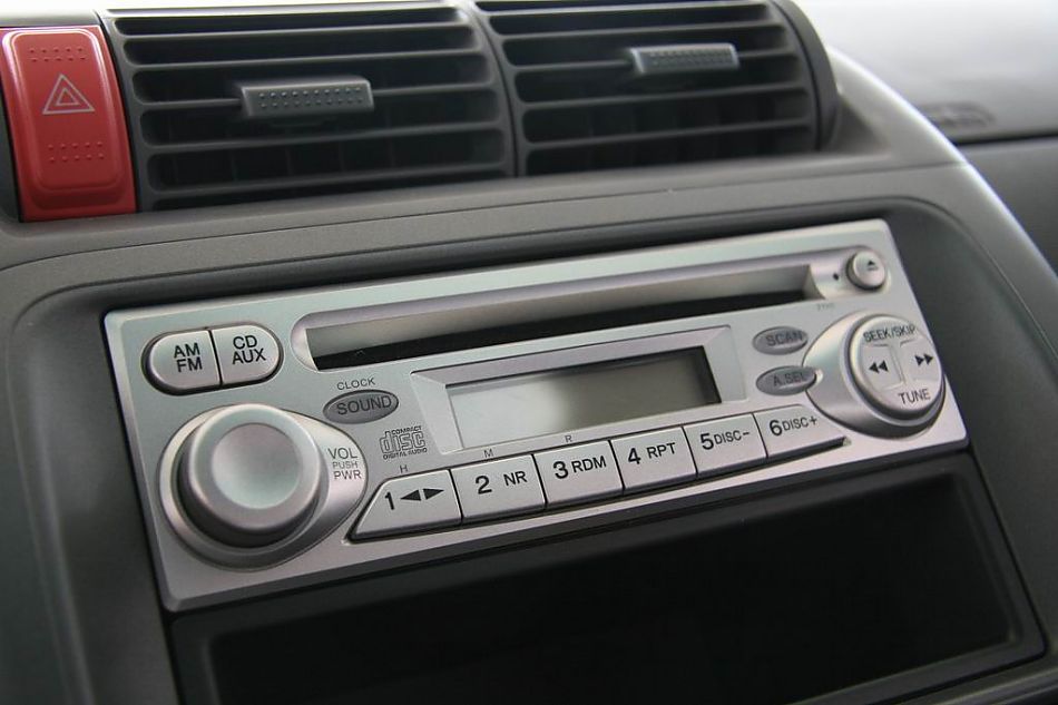 广州本田两厢飞度播放器