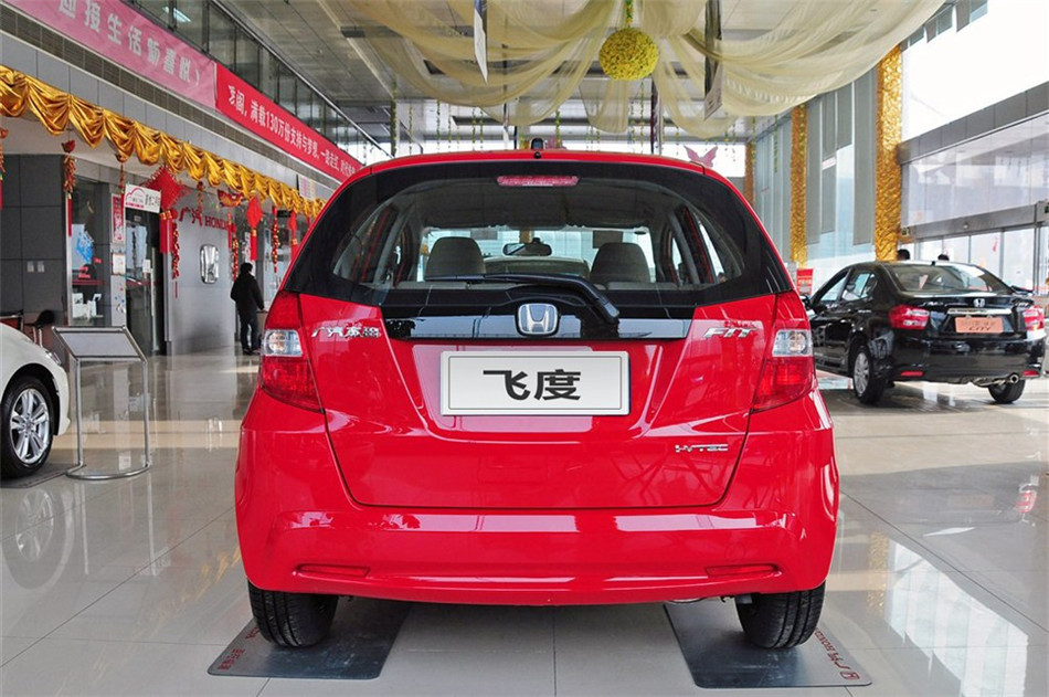 2011款本田飞度1.3L手动舒适版