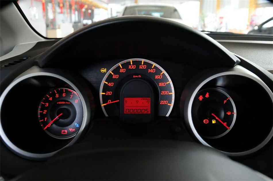 2011款本田飞度1.3L手动舒适版