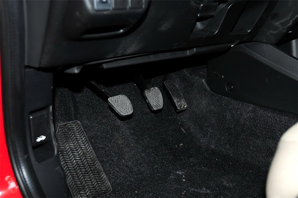 2011款本田飞度1.3L手动舒适版