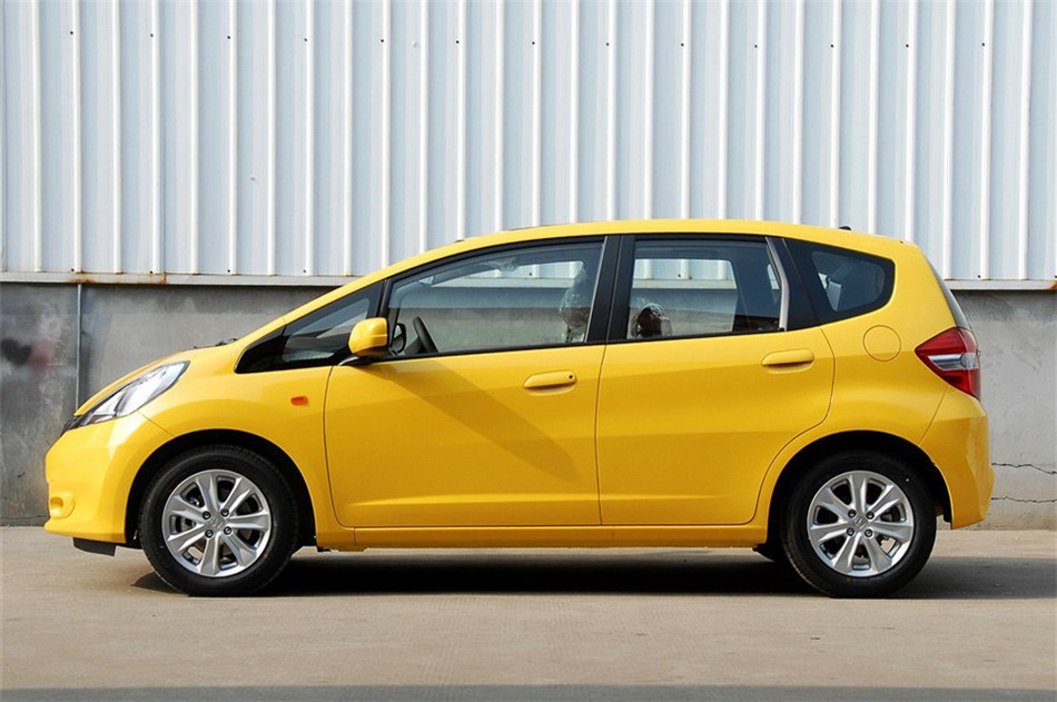 2011款本田飞度1.5L自动豪华版