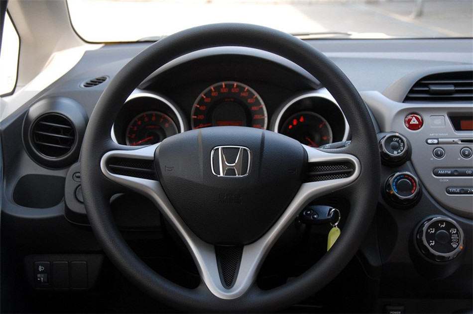 2011款本田飞度1.5L自动豪华版