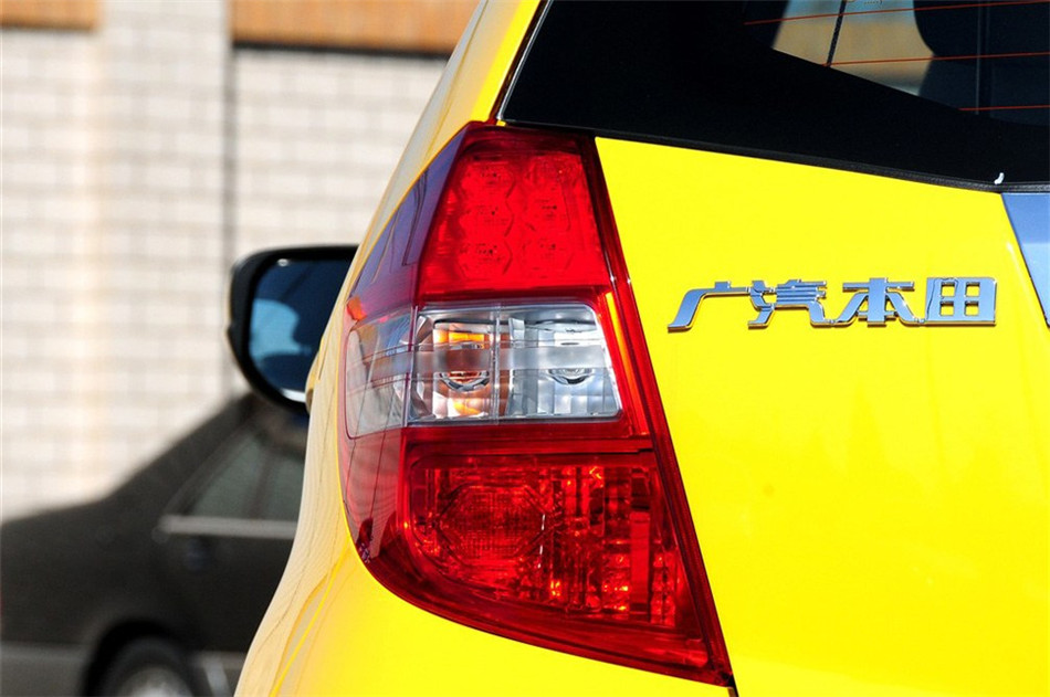 2011款本田飞度1.5L自动豪华版